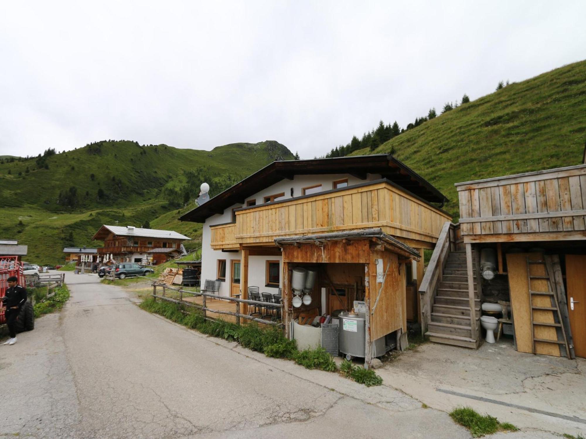 New Holiday Home On The Alm With Terrace And Balcony Zellberg Exterior foto